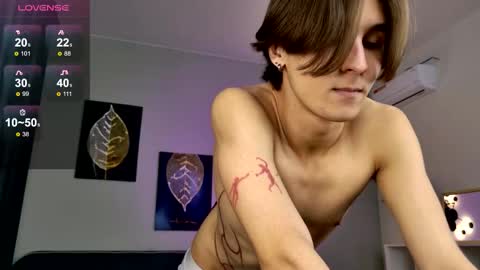 Snapshot of cleo_stringer_ chatting on 11/02/25, 06:49 Cleo online show from 11/02/25, 06:49