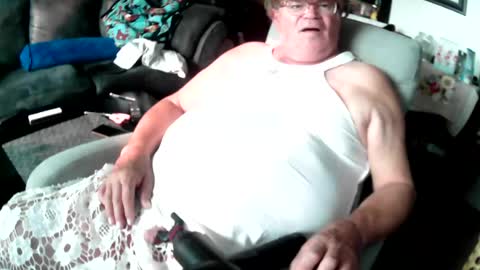 cleoiscuming online show from 07/24/26, 01:42