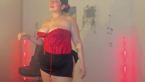 Snapshot of cleopatra_col chatting on 11/26/25, 12:44 Cleopatra online show from 11/26/25, 12:44