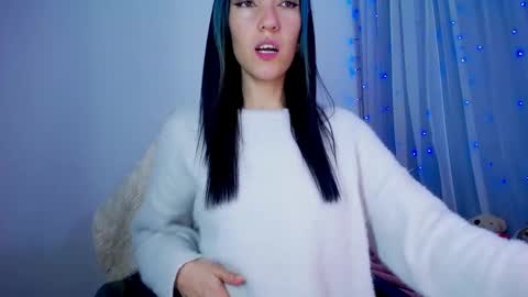 Snapshot of cleopatra_cute chatting on 03/18/26, 12:47 Nicol online show from 03/18/26, 12:47