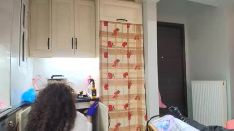 cleopatravodos online show from 02/18/26, 07:32