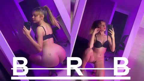 Snapshot of cleosexxx chatting on 10/13/25, 09:31 cleo y maikol online show from 10/13/25, 09:31