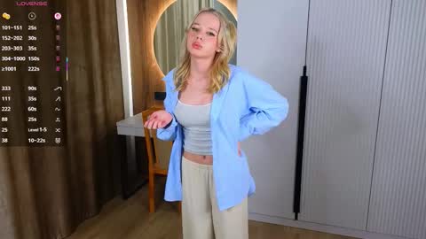 Aria online show from 11/15/25, 04:03