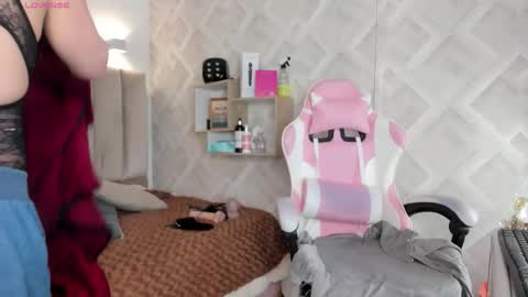 clhoe_johnson_ online show from 03/05/26, 12:12