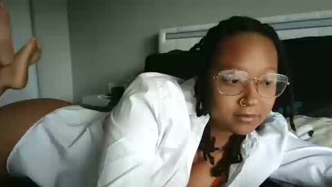 Snapshot of clioenchants chatting on 10/10/25, 03:55 High Queen Clio online show from 10/10/25, 03:55