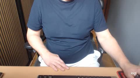 Snapshot of clit_fan chatting on 03/27/26, 10:59 Rob online show from 03/27/26, 10:59