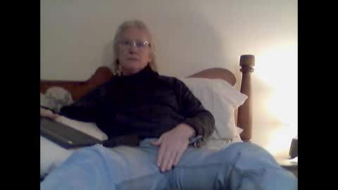Snapshot of clitboy658752 chatting on 03/15/26, 06:03 clitboy658752 online show from 03/15/26, 06:03