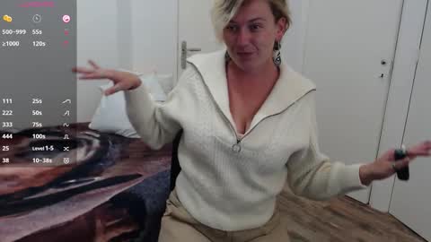 Syl  online show from 09/12/25, 08:36