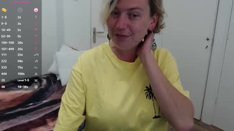 Syl  online show from 10/01/25, 07:14