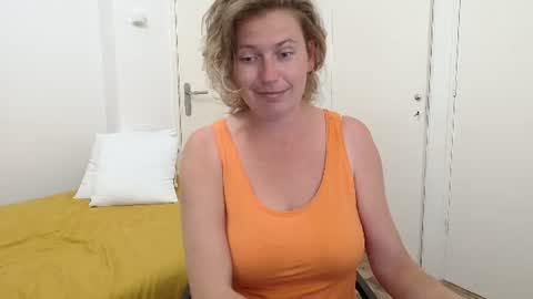 Snapshot of clittytastic chatting on 07/13/26, 11:57 Syl online show from 07/13/26, 11:57