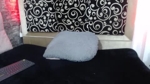 cloe66 online show from 01/07/25, 06:45