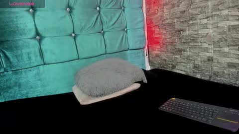 cloe66 online show from 10/17/25, 03:25