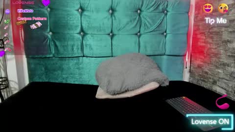 cloe66 online show from 11/11/25, 05:02