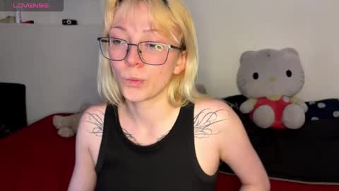  CLOE  online show from 11/05/25, 11:16