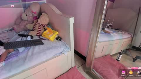 Cloe Leeee online show from 12/12/24, 06:47