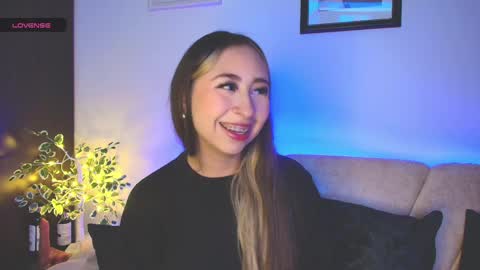 Snapshot of cloe_martinezz_ chatting on 04/29/26, 04:16 cloe_martinezz_ online show from 04/29/26, 04:16