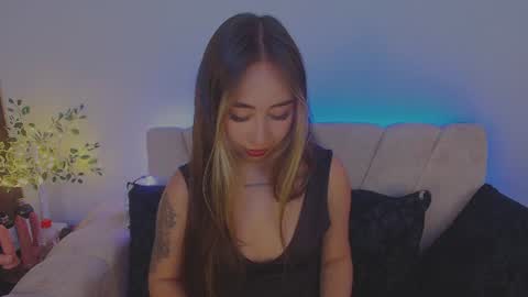 cloe_martinezz_ online show from 07/23/26, 08:40