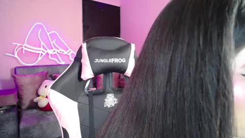Snapshot of cloe_roouse chatting on 03/03/25, 09:44 Cloe online show from 03/03/25, 09:44