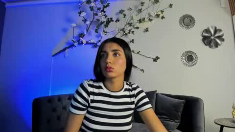 Snapshot of cloe_taylor__ chatting on 11/03/25, 07:59 CLOE online show from 11/03/25, 07:59