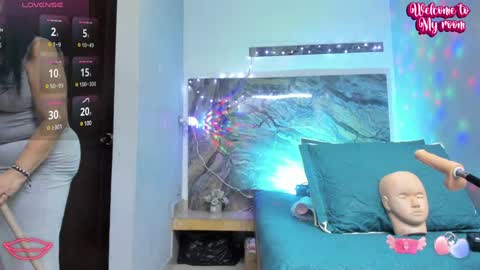 CLOE online show from 01/11/25, 11:23