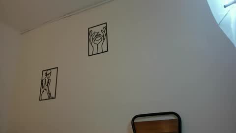 cloe online show from 12/17/24, 12:56