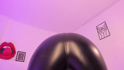 cloe online show from 03/12/25, 08:10