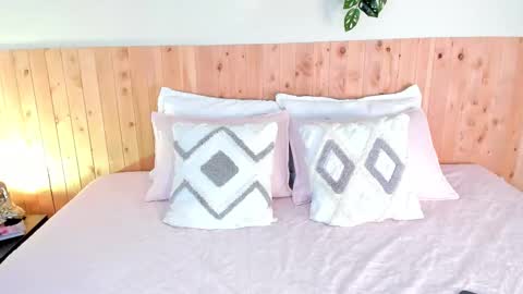 Chloe Smith online show from 02/02/26, 11:53