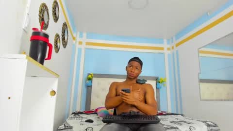 Snapshot of cloehuffman chatting on 06/29/26, 07:47 CloeHuffman online show from 06/29/26, 07:47
