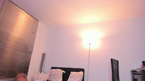 Cloe Katz online show from 10/23/25, 06:13