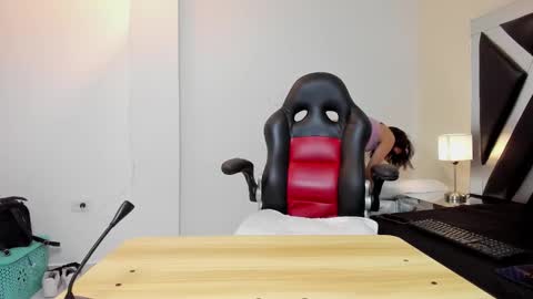 Snapshot of cloeperson chatting on 11/22/25, 11:31 lady cloe person online show from 11/22/25, 11:31