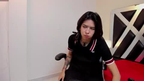 Snapshot of cloeperson chatting on 12/04/25, 12:03 lady cloe person online show from 12/04/25, 12:03