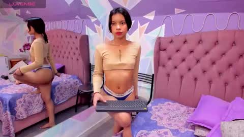 Snapshot of cloeygraweing chatting on 09/09/25, 06:51 cloeygraweing online show from 09/09/25, 06:51