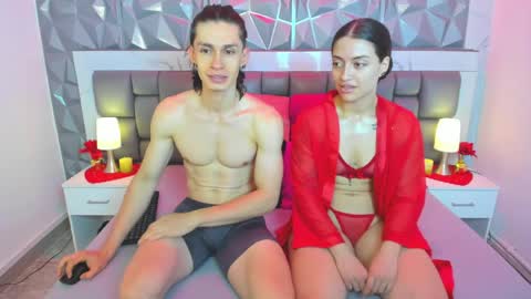 Snapshot of cloeymiller chatting on 04/04/26, 12:46 Cloe y Miller online show from 04/04/26, 12:46