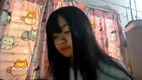 Snapshot of clorahosfeld chatting on 04/21/26, 04:30 Mikki online show from 04/21/26, 04:30