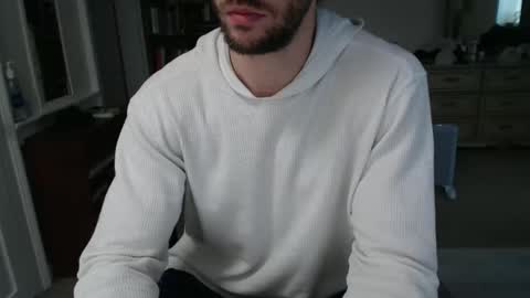 Snapshot of cloud900x chatting on 12/31/24, 01:41 Cloud online show from 12/31/24, 01:41