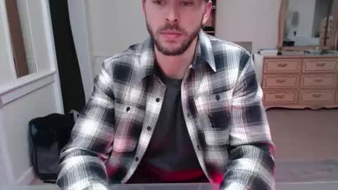 Snapshot of cloud900x chatting on 11/11/25, 01:38 Cloud online show from 11/11/25, 01:38