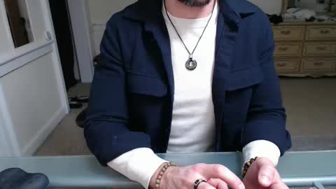 Snapshot of cloud900x chatting on 11/24/25, 11:15 Cloud online show from 11/24/25, 11:15