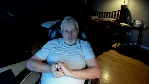 Snapshot of cloudalert62 chatting on 01/10/25, 10:57 cloudalert62 online show from 01/10/25, 10:57