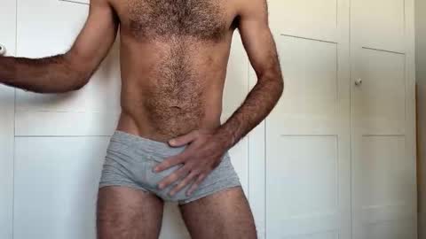 Alex online show from 11/11/25, 10:37