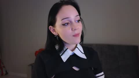 Snapshot of cloudemy chatting on 08/10/26, 03:10 Ellie online show from 08/10/26, 03:10