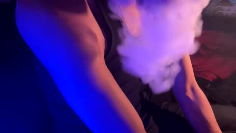 Snapshot of cloudsixtnine chatting on 12/22/25, 03:42 Drew online show from 12/22/25, 03:42