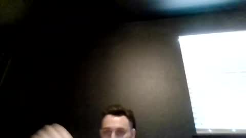 Snapshot of cloudyydayzz chatting on 06/20/26, 11:29 tallhungandcloudy online show from 06/20/26, 11:29