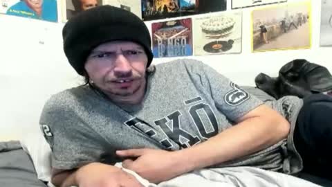 cloudyystarr666 online show from 11/08/25, 10:26