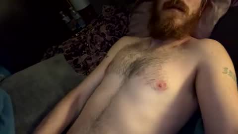 Snapshot of cloverboy1988 chatting on 11/21/25, 01:32 cloverboy1988 online show from 11/21/25, 01:32