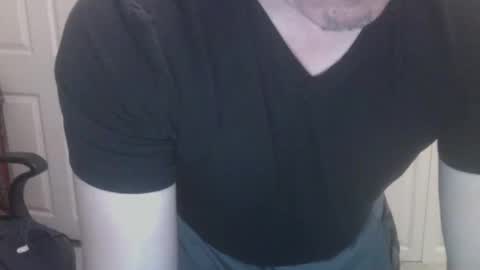 Snapshot of clovershit1 chatting on 10/05/25, 05:39 clovershit1 online show from 10/05/25, 05:39