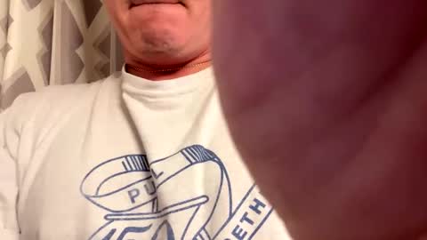 Snapshot of clovershit1 chatting on 10/20/25, 02:39 clovershit1 online show from 10/20/25, 02:39