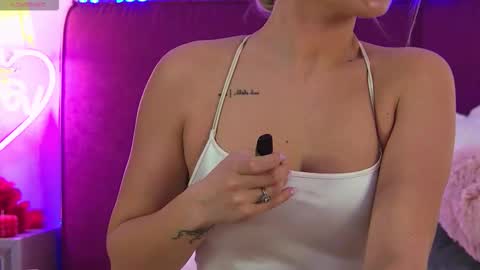 Snapshot of clumsylove chatting on 02/21/26, 09:38 Marina online show from 02/21/26, 09:38