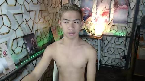 Snapshot of clyde_twinkx chatting on 11/06/25, 11:33 clyde_twinkx online show from 11/06/25, 11:33