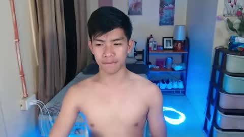 clyde_twinkx online show from 04/16/26, 04:46