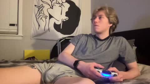 Snapshot of clydeaustin chatting on 12/10/24, 03:09 Clyde Austin online show from 12/10/24, 03:09